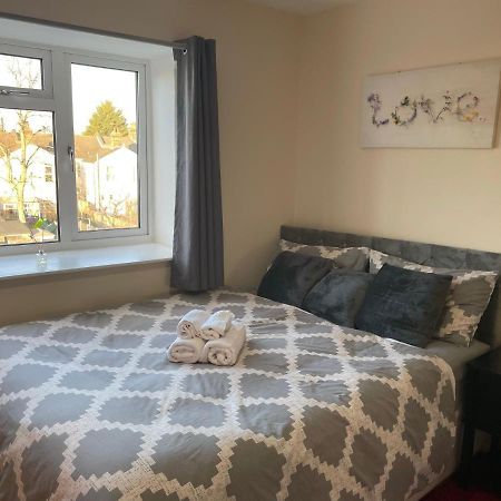 Nnk Air Bnb Enfield Esterno foto