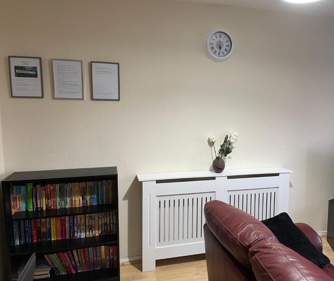 Nnk Air Bnb Enfield Esterno foto